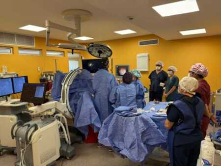 Avance en salud infantil: cirugía urológica mínimamente invasiva en el Hospital de Pediatría de Misiones Hospital Pediátrico
