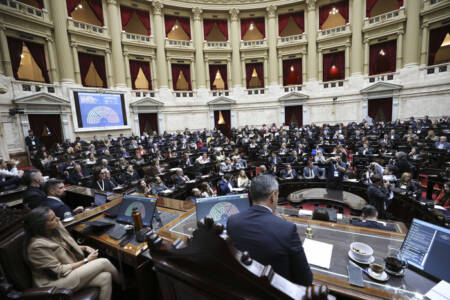La Cámara de Diputados avanza con una ley que endurece penas a motochorros Diputados