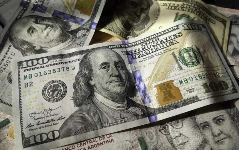 Dólar