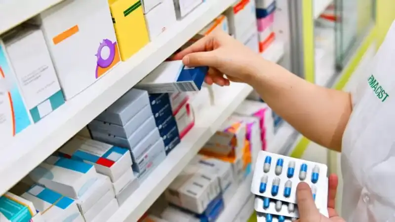 El Colegio de Farmacéuticos de Misiones confirmó que los atrasos del PAMI afectan la reposición de medicamentos y el funcionamiento de las farmacias.