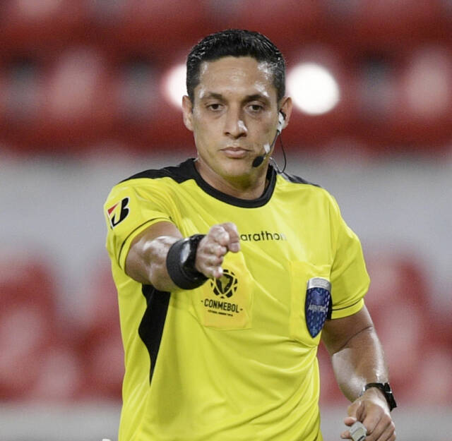Argentina vs. Chile: Jesús Valenzuela será el árbitro del clásico por Eliminatorias GsiF7MOWcAAA0oz e1748986143682 - 1