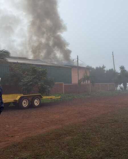 Incendio destruyó el secadero San Lorenzo en Azara