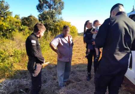 Un niño caminaba solo por la Ruta 14 y fue rescatado por policías en Fracrán Un niño caminaba solo por la Ruta 14 y fue rescatado por policías en Fracrán