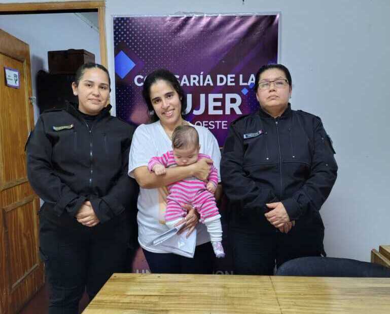 Desesperación y héroes: policías salvaron a una bebé en Posadas