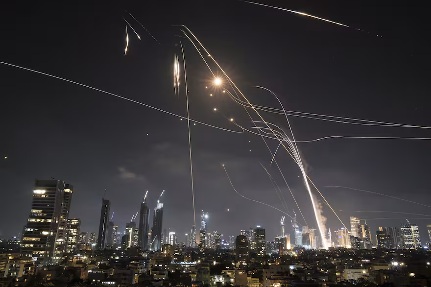 Explosiones y tensión en Irán tras ataques israelíes 6 Irán