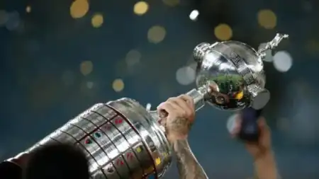 Copa Libertadores 2026: seis equipos argentinos van por la gloria eterna Seis equipos argentinos disputarán la Copa Libertadores 2026. Boca vuelve tras tres años, mientras que Lanús, Estudiantes, Rosario Central, Platense e Independiente Rivadavia buscarán hacer historia.