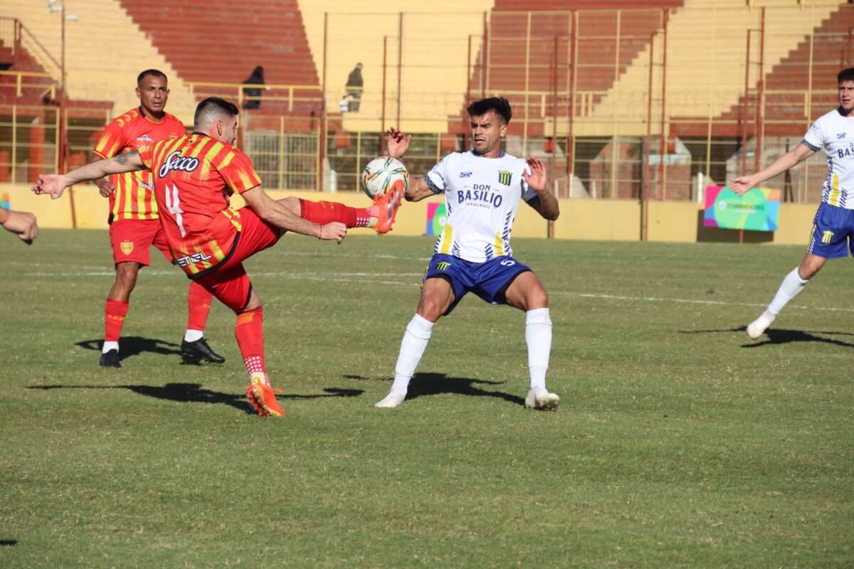Federal A: Bartolomé Mitre dio el golpe en Corrientes y venció 2-1 a Boca Unidos 5 Torneo Federal A