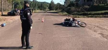 Motociclistas hospitalizados tras siniestro sobre la ruta costera 2 Despiste