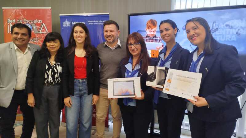 Desde SPEPM descartan aumentos de cuotas escolares en Misiones y defienden el modelo con fuerte apoyo estatal 3 El director del SPEPM también valoró los programas que incorporan tecnología, programación, robótica e inteligencia artificial, especialmente en escuelas EFA y agrotécnicas, a través de proyectos como Smart Innova y Smart Farming.