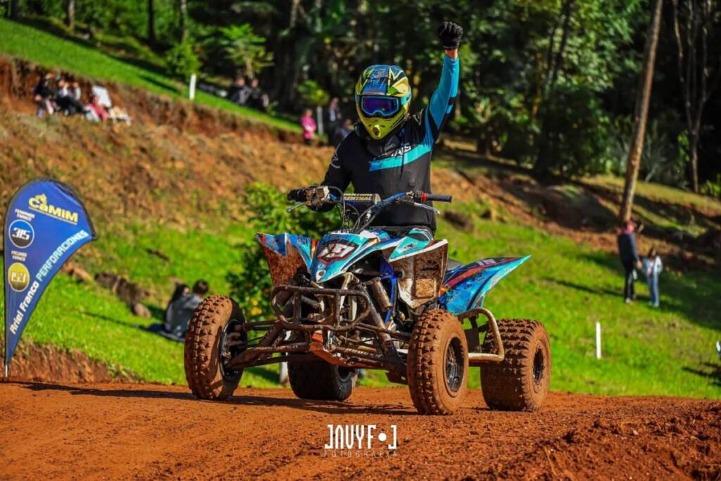 San Vicente recibió la 4ta fecha del Misionero de Motocross Motocross