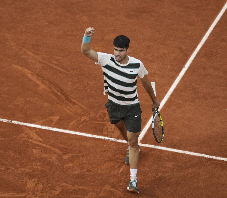 Carlos Alcaraz venció a Sinner en una final épica y se consagró campeón de Roland Garros 2025 3 Con esta victoria, Carlos Alcaraz suma su quinto título de Grand Slam. Se convierte así en bicampeón del Abierto de Francia, consolidando su dominio sobre el polvo de ladrillo.