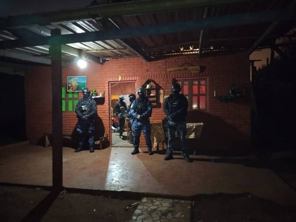 Capturan al motochorro “Oreja” y desarticulan parte de su banda en Posadas allanamiento oreja 2 - 2