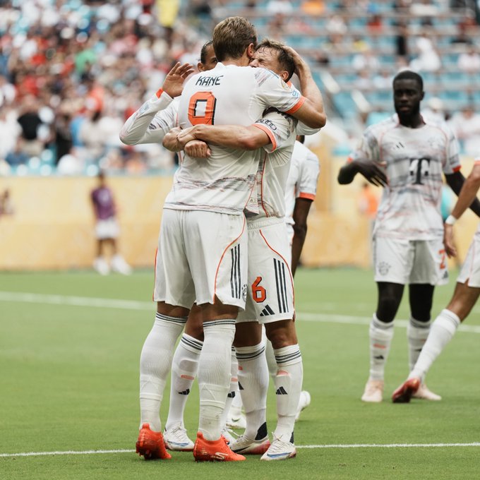 Bayern venció 4-2 a Flamengo y pasó a cuartos del Mundial de Clubes 2025. Kane anotó dos goles. El sábado enfrentará al PSG en Atlanta.