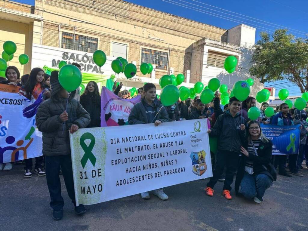 Marchas en Paraguay contra el abuso infantil: cientos de niños y adolescentes exigieron protección y políticas públicas 6 ambién se alertó sobre el alarmante aumento de los abusos sexuales en niños en situación de calle, una problemática agravada por la falta de contención institucional y familiar.