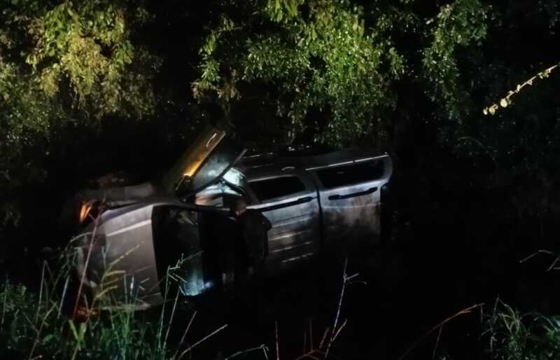 Efectivos de la Policía de Misiones realizaron las pericias de rigor en el lugar, tomando testimonio a los involucrados y labrándose un sumario para determinar las causas del accidente en Oberá