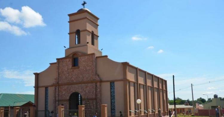 La Orquesta de Cámara se presenta en Itaembé Guazú 7 La parroquia cura brochero recibe a la orquesta