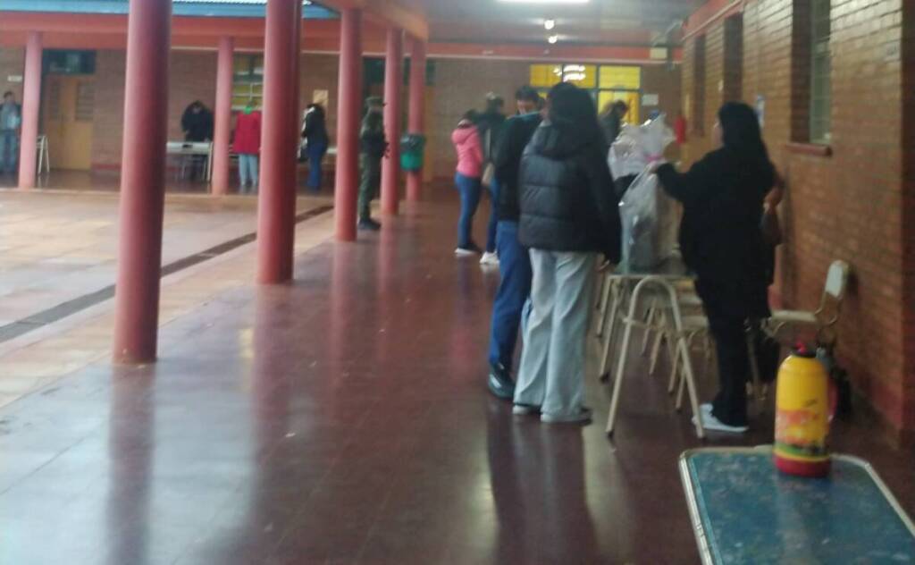 Según datos brindados por la Dirección General de Seguridad de la Policía de Misiones, la participación electoral en la provincia alcanzaba el 38,75% del padrón a las 15 horas, en el marco de las elecciones legislativas provinciales.