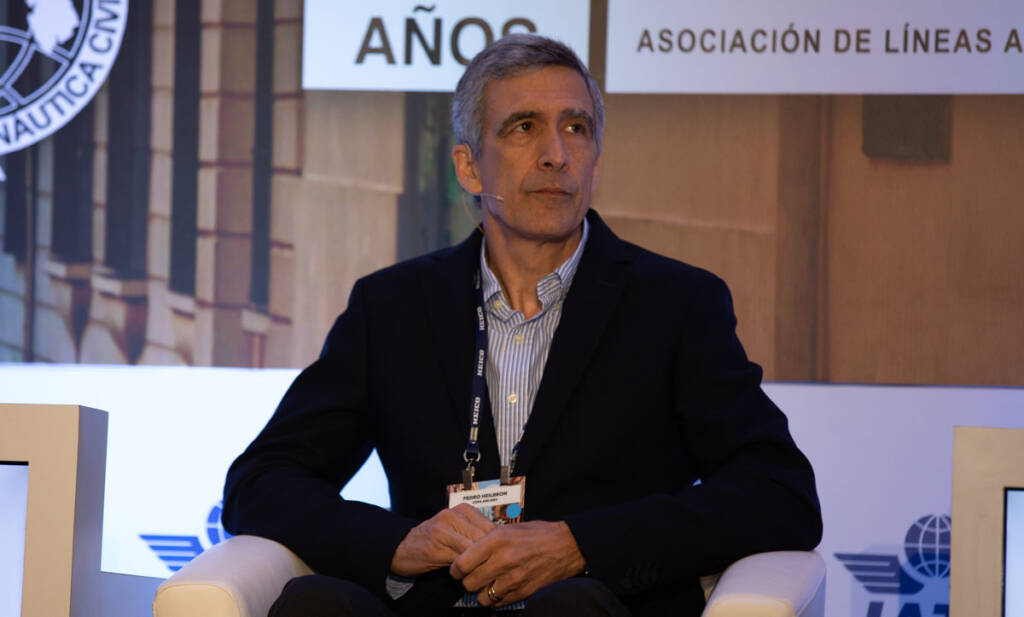 Copa Airlines analiza volar a Puerto Iguazú, pero aún no toma una decisión oficial 2 “Tenemos que elegir entre tres; es difícil”, dijo en alusión a la cercanía entre Puerto Iguazú (Argentina), Foz do Iguaçu (Brasil) y Ciudad del Este (Paraguay), que conforman la estratégica triple frontera.", dijo Pedro Heilbron