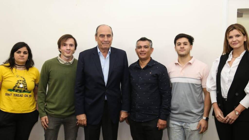 Insaurralde relató que incluso tuvo una reunión con Guillermo Francos luego del triunfo presidencial de Milei, cuando el espacio aún no era un partido formal.