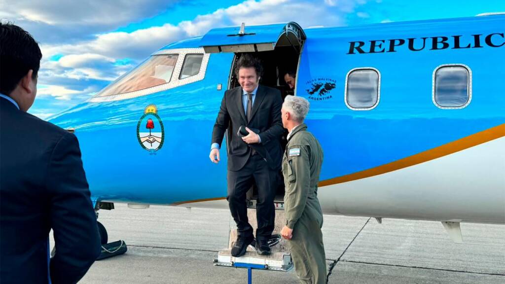 Libra: un diputado español pidió que detengan a Javier Milei apenas aterrice en Madrid 3 “Que lo detengan en el aeropuerto, que lo retengan hasta que devuelva todo lo que se ha afanado”, expresó el legislador sobre Milei
