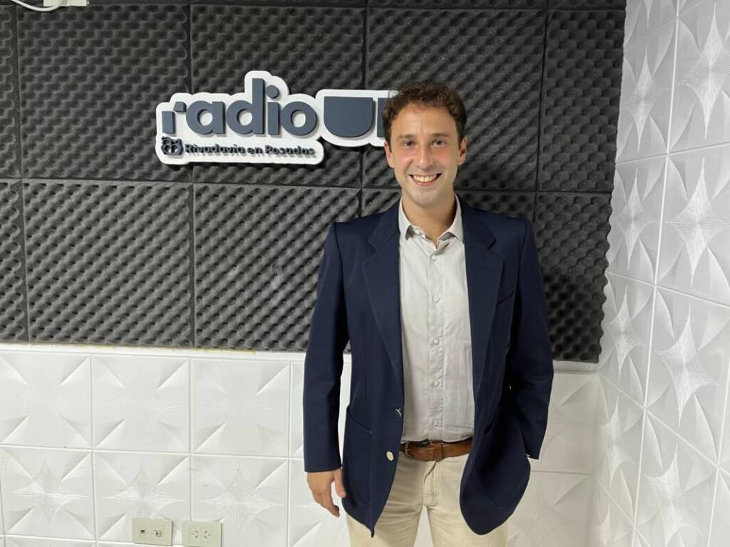 Juan Diego Mas, candidato del Partido Demócrata: “La política tiene que ser servicio, no un negocio” 2 “Posadas tiene más de 70 tasas, muchas de ellas no recaudan nada. Hay que dejar tres o cuatro, las que verdaderamente sirven. Todo lo demás es una traba para el emprendedor”, señaló Mas en Radio Up