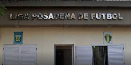 Las semifinales del Torneo Apertura de la Superliga Posadeña quedaron paralizadas a la espera de la resolución del Consejo Federal sobre la apelación presentada por Brown tras el fallo del Tribunal de Penas de la Liga Posadeña.