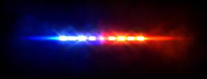 Sus hijos lo agredieron y le robaron los cables de su casa 3 luces intermitentes sirena vehiculos emergencia o policia 107791 24812 - 2