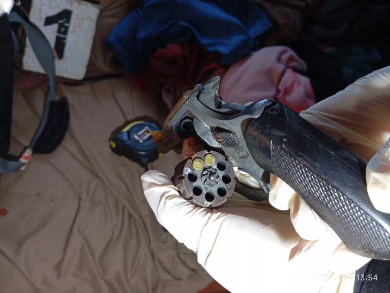 Secuestraron armas en la guarida del criminal brasileño detenido por intento de robo en El Soberbio 3 En el procedimiento en El Soberbio, los efectivos de la Unidad Regional VIII incautaron un arsenal de armas de fuego y municiones