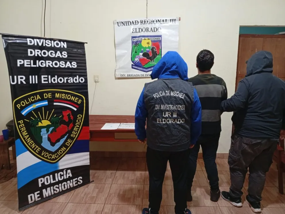 Arrestaron en Eldorado a un dealer cuando vendía cocaína en la calle md 9 - 2