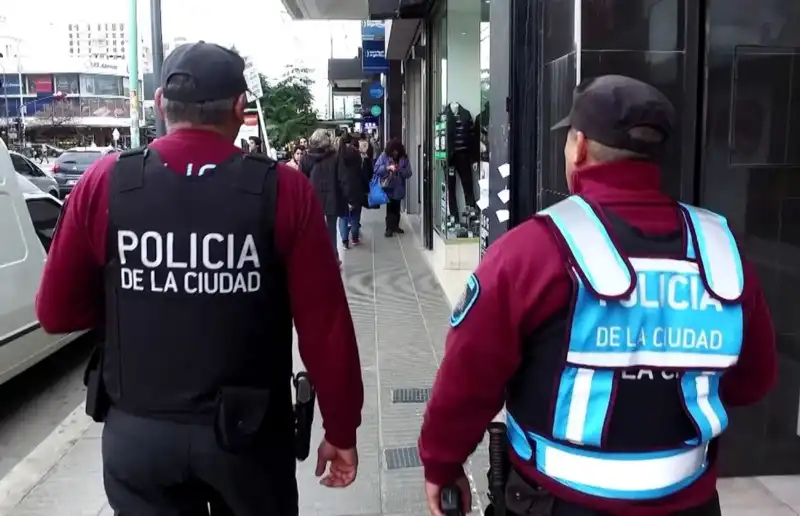 policia de la ciudad - 3
