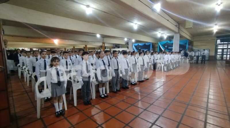 Alumnos del Roque González realizaron la tradicional promesa a la Bandera 2 promesa a la bandera 4 - 1
