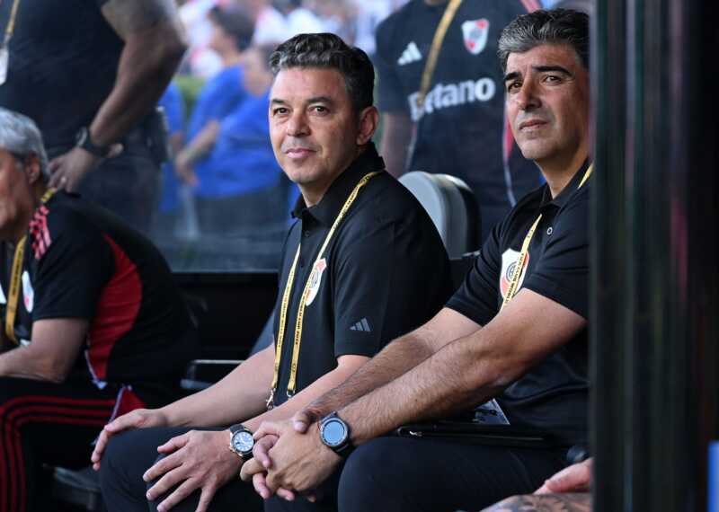 En River, Enzo Pérez, Giuliano Galoppo yKevin Castaño se perderán el duelo ante Inter por suspensión, lo que obligará al cuerpo técnico a rearmar el mediocampo y ajustar piezas claves del equipo.