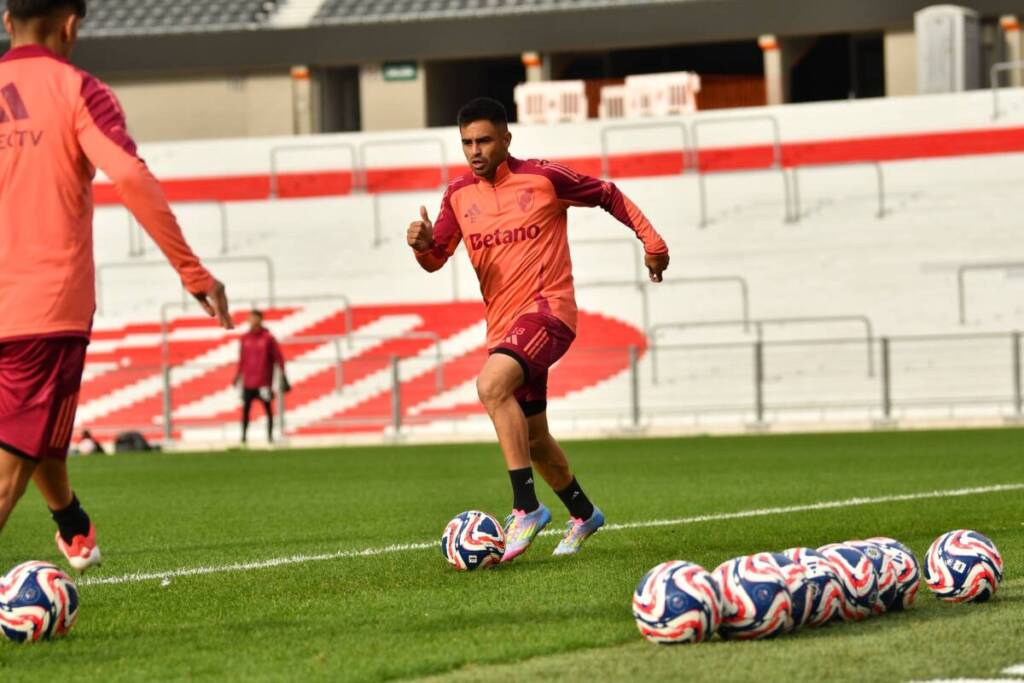El “Muñeco” Gallardo apostó además por varios nombres con pasado reciente en Europa como Gonzalo Montiel, Germán Pezzella, Lucas Martínez Quarta y Paulo Díaz, reforzando así la estructura defensiva de River.