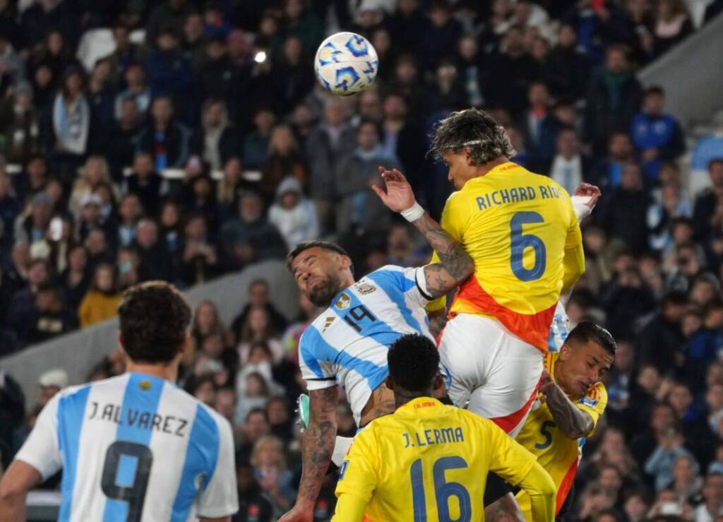 Argentina y Colombia empataron en un gol por las Eliminatorias 4 seleccion argentina - 3