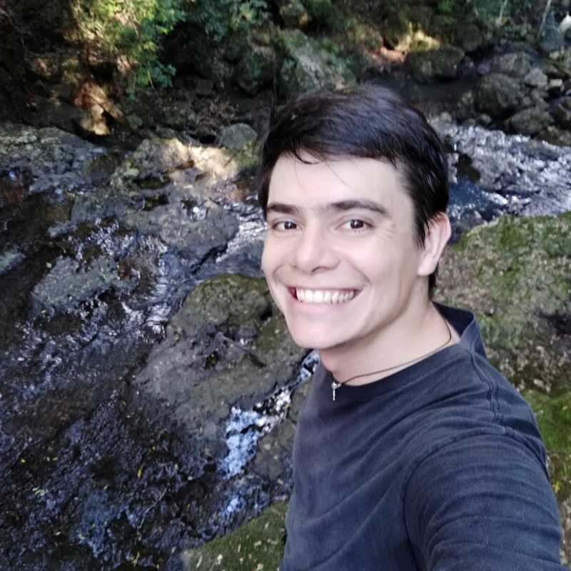 Sergio Moya, fotógrafo misionero que retrató al yaguareté nadando en la selva