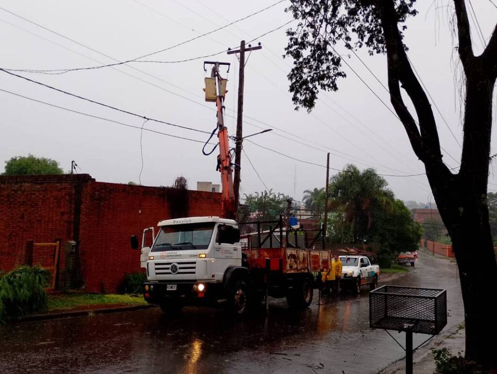 Localidades del norte de Misiones quedaron sin energía eléctrica tras el temporal temporal norte misiones 1 - 2