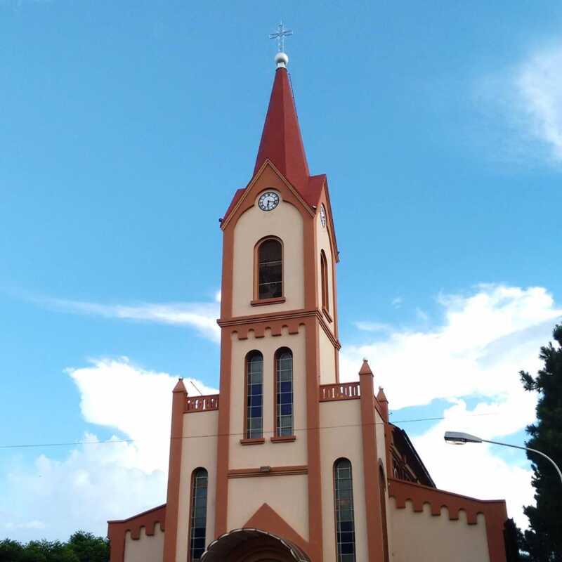 Despido en iglesia de Apóstoles: el párroco justificó que fue por "recorte presupuestario" 1 Apóstoles