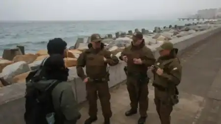 Chile evacúa cinco cárceles por alerta de tsunami tras sismo en Rusia Chile