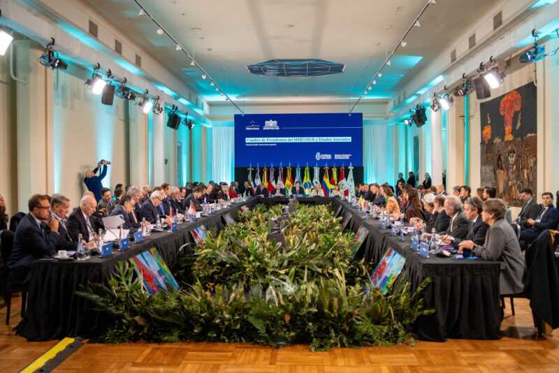 Santiago Peña celebró el desarrollo de la Cumbre del Mercosur
