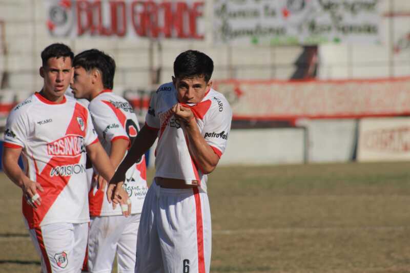Guaraní venció 2-1 a Rosamonte en el Torneo Provincial Imagen de WhatsApp 2025 07 06 a las 17.42.16 0ade87d2 - 1