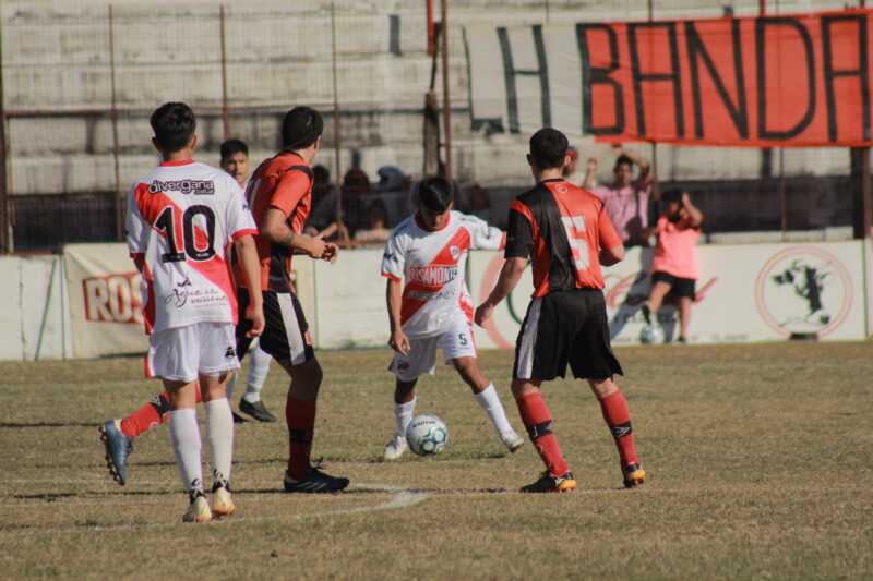 Guaraní venció 2-1 a Rosamonte en el Torneo Provincial 5 El equipo se mostró sólido en todas sus líneas y, con el aliento de su gente, celebró una nueva victoria