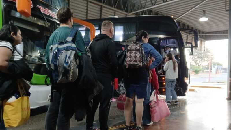 Inicio de la temporada de invierno: se duplicó el flujo de pasajeros en la terminal de Posadas 3 Intenso movimiento en la terminal por el inicio de las vacaciones de invierno