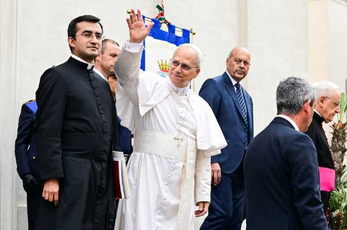 León XIV regresó al Vaticano y renovó su llamado a la paz en medio de los conflictos mundiales 2 LEON VATICANO - 1