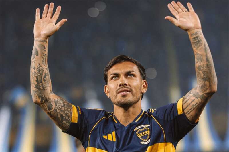 Boca aguarda por Paredes