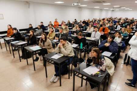 Residencias: 248 postulantes rindieron examen para salud en Misiones residencias
