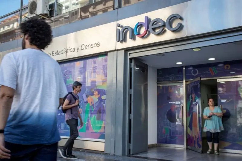 Los salarios subieron 3% en mayo, pero siguen por debajo de la inflación 1 Salarios