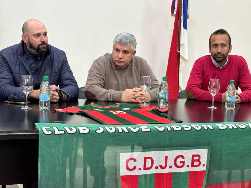 Se viene la 12° Copa Ciudad de Posadas: “La única manera de contener a los chicos es competir” 2 WhatsApp Image 2025 07 17 at 11.21.34 - 1