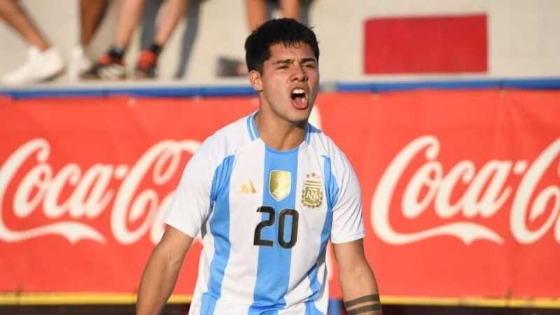 Con gol del posadeño Jainikoski, Argentina goleó y jugará la final del Torneo L’Alcúdia 3 WhatsApp Image 2025 07 29 at 07.56.21 1 - 2