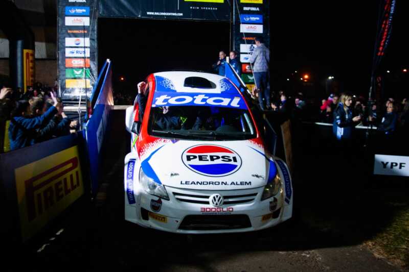La rampa de largada del Rally Argentino dejó emociones al por mayor en Alem 3 alem rally
