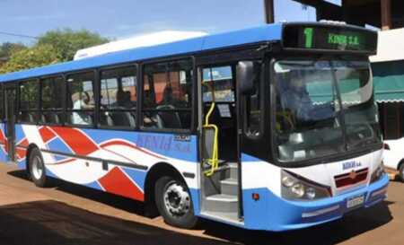 Kenia redujo frecuencias de colectivos en Eldorado y lo atribuye a deuda municipal de 6.000 millones transporte urbano eldorado
